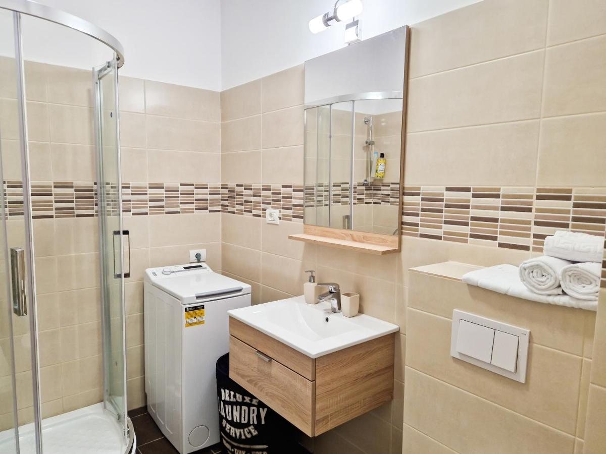 Mirvana Apartments Allure Studio Timisoara Bagian luar foto